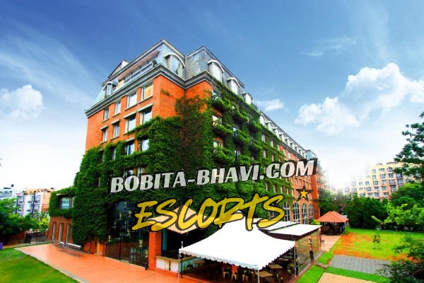 Escorts near Royal Orchid Hotel Domlur Bengaluru