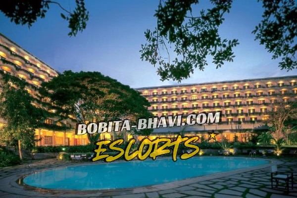 Escorts near The Oberoi Hotel Sivanchetti Gardens Bengaluru