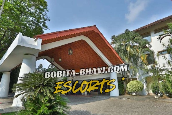 Escorts near Trident Hotel Willingdon Island Cochin