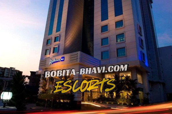 Escorts near Radisson Blu Hotel Ernakulam Kochi