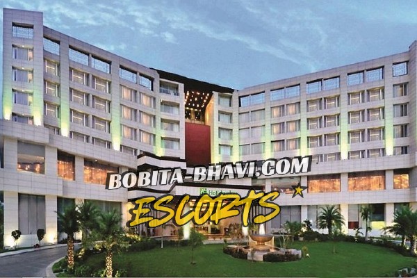 Escorts near Hotel Holiday Inn Sector 3 Panchkula